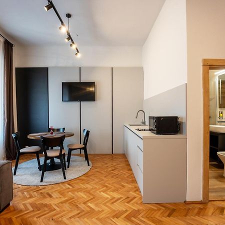 La Turn Apartment Sighisoara Ngoại thất bức ảnh