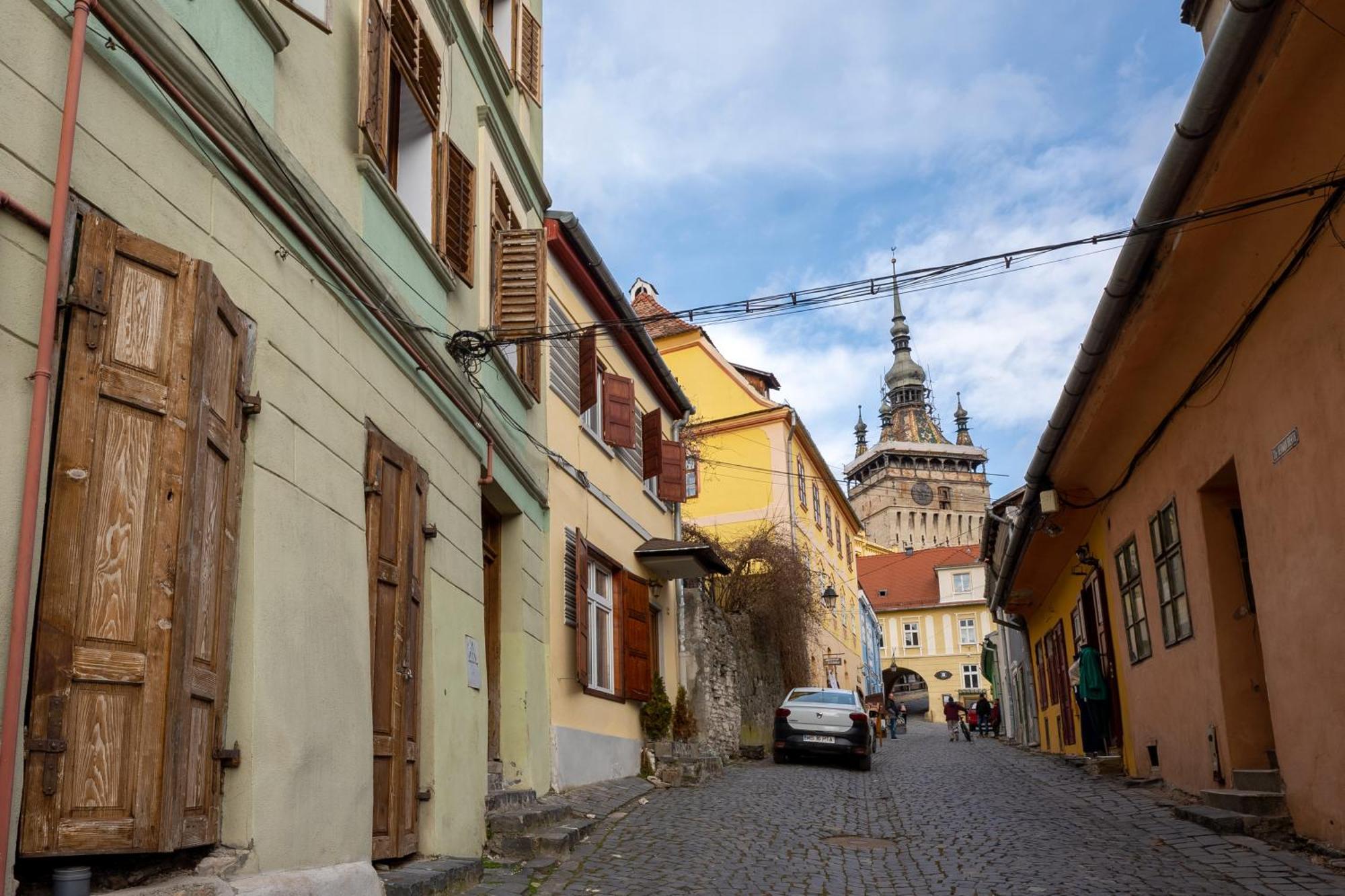 La Turn Apartment Sighisoara Ngoại thất bức ảnh